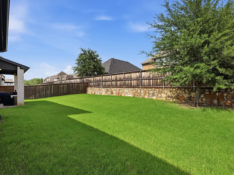 3348 Starling Dr — Photo 37