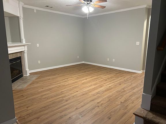 5th image of 2212 River Park Ct