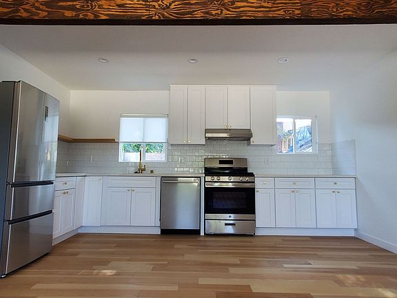 5th image of 1491 Scott Ave #5