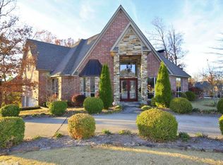 3100 Woodsgate Dr, Little Rock, AR 72211