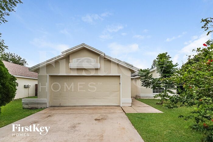 1st image of 431 Saint Anns Dr