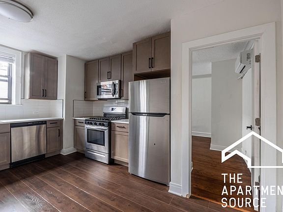 2nd image of 5509 N Lincoln Ave #2S