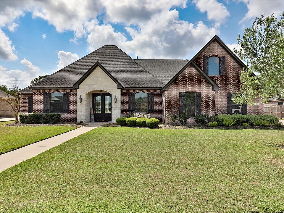 1st image of 717 Rustic Oaks Dr