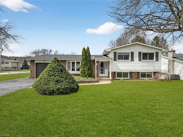 6 Nelles Rd S, Grimsby, ON L3M 2Z2