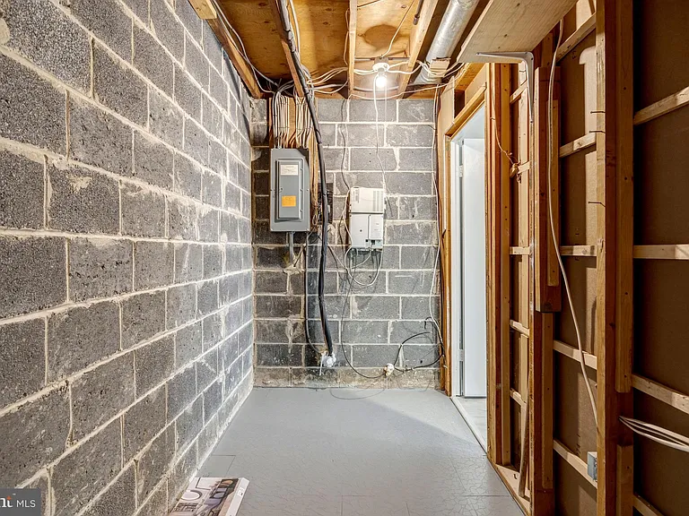 7065 Leewood Forest Dr — Photo 53