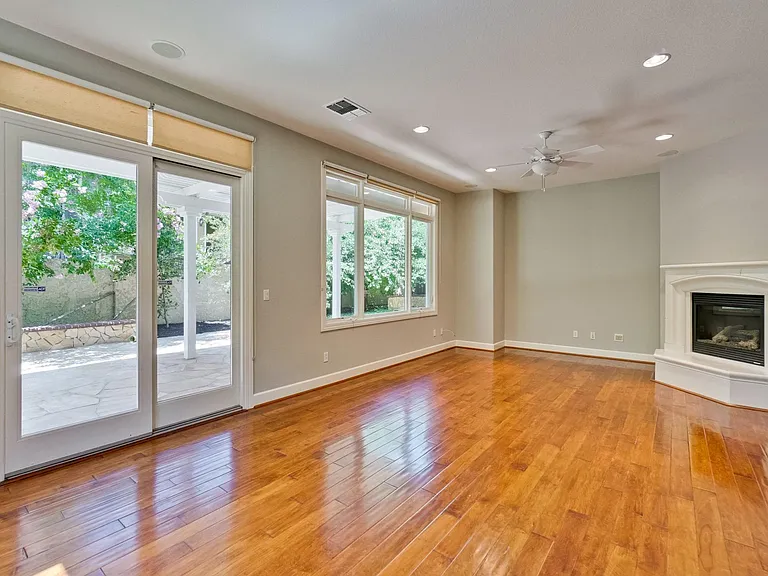 4220 Wilkie Way — Photo 3