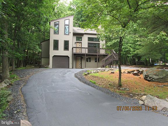 2nd image of 207 Somerset Dr