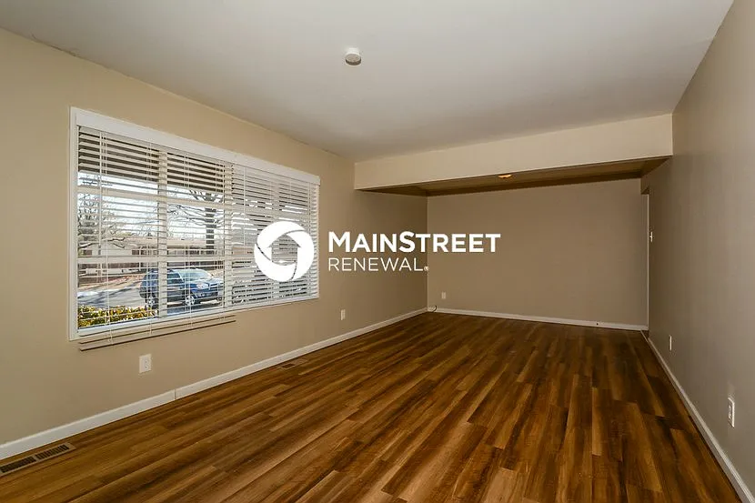 2015 Cordoba Dr — Photo 4