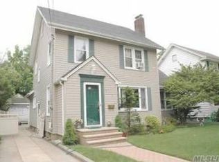 878 Lorenz Ave, Baldwin, NY 11510