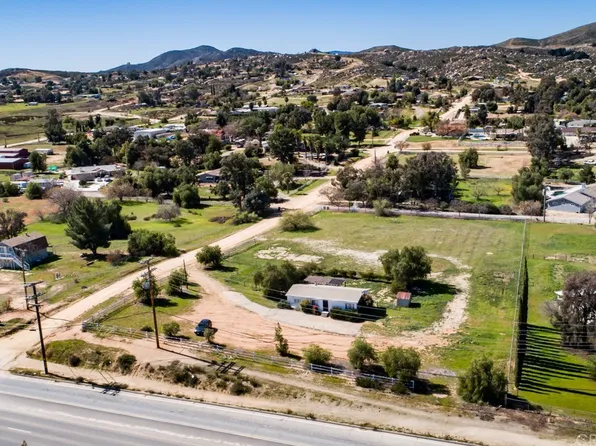 25910 Rolling Hills Rd, Menifee, CA 92584