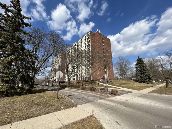 21800 Morley Ave #1209, Dearborn, MI 48124