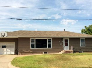 675 Park St, Phillipsburg, KS 67661