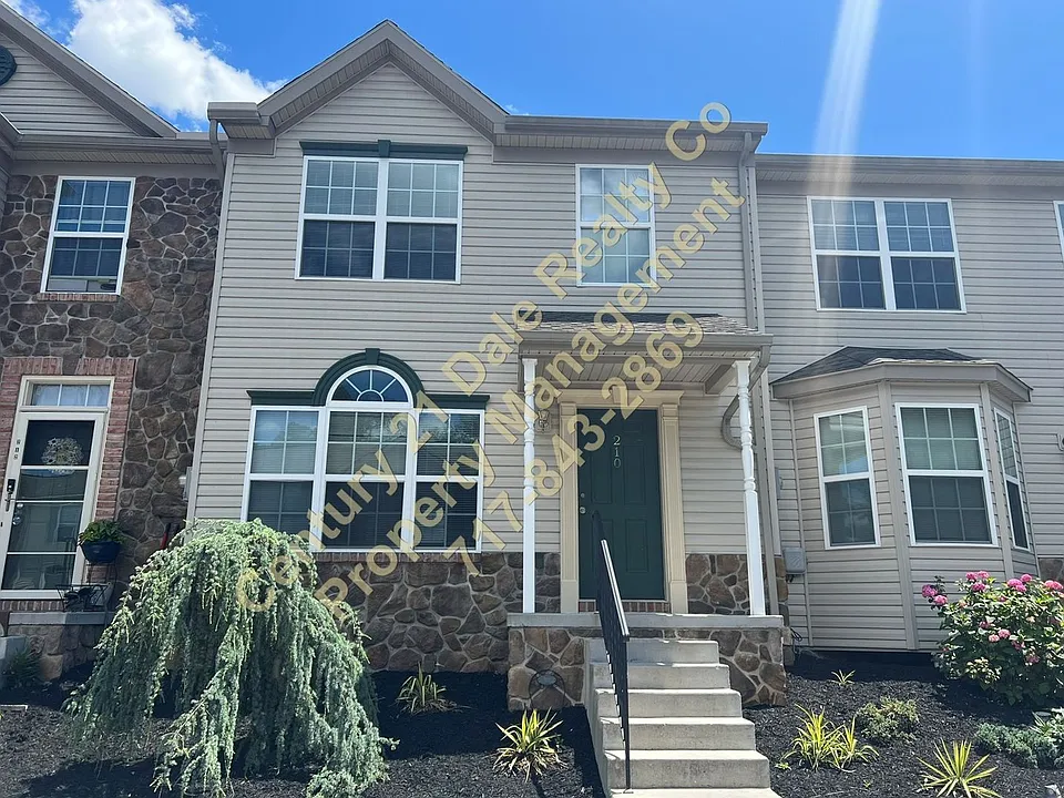 210 Royal Dr