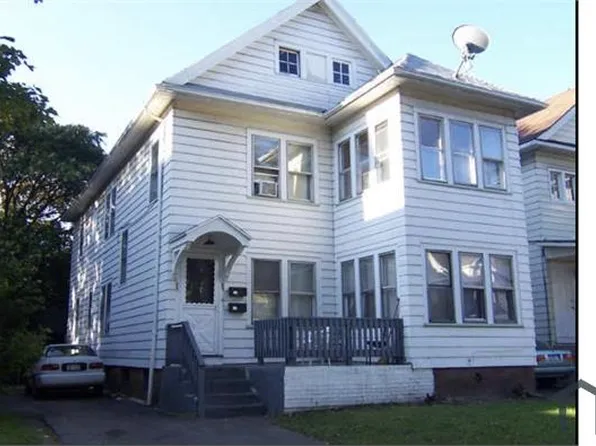 183 Delamaine Dr, Rochester, NY 14621