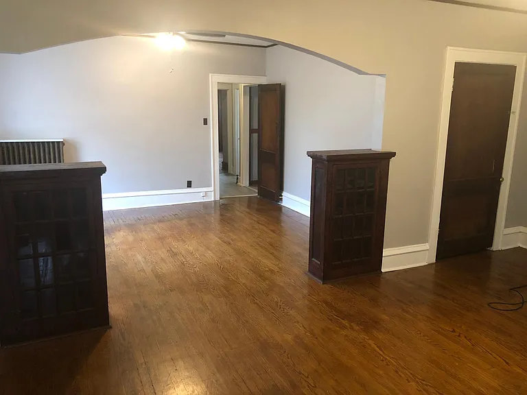 4916 Gresham St #1-F — Photo 5