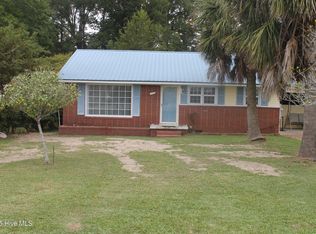1312 Sunny Side Street, Whiteville, NC 28472