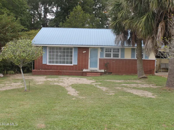 1312 Sunny Side Street, Whiteville, NC 28472