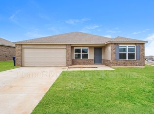 9625 Jack Rabbit Rd, Yukon, OK 73099
