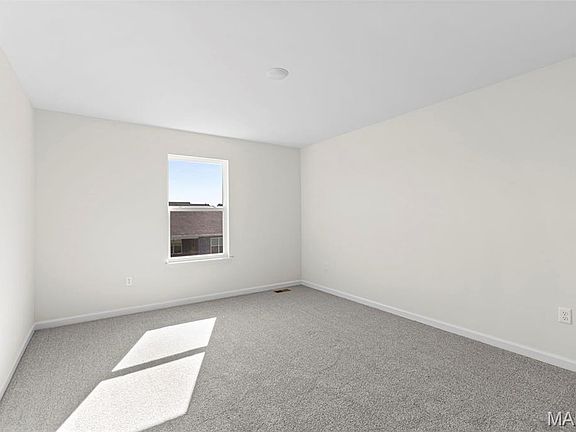 5th image of 12201 Louiselle Park Dr