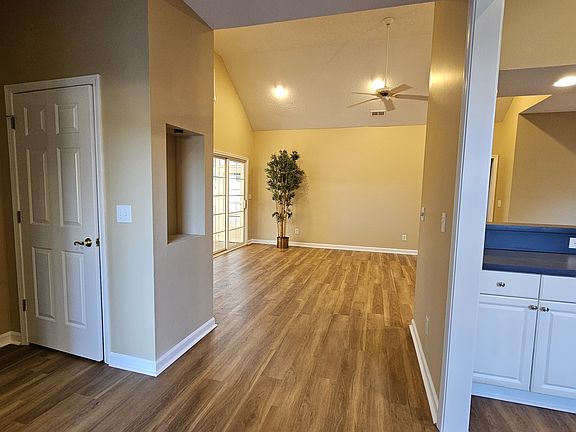 master to the left, livingroom ahead, kitchen to the right