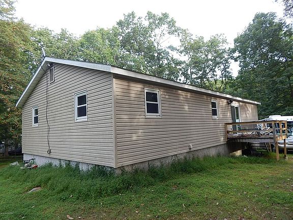 5th image of 225 Clubhouse Dr