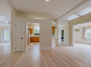 5447 Don Luis Dr, Carlsbad, CA 92010