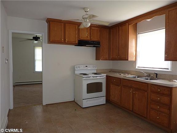 4th image of 3006 Lauradale Lane Conn