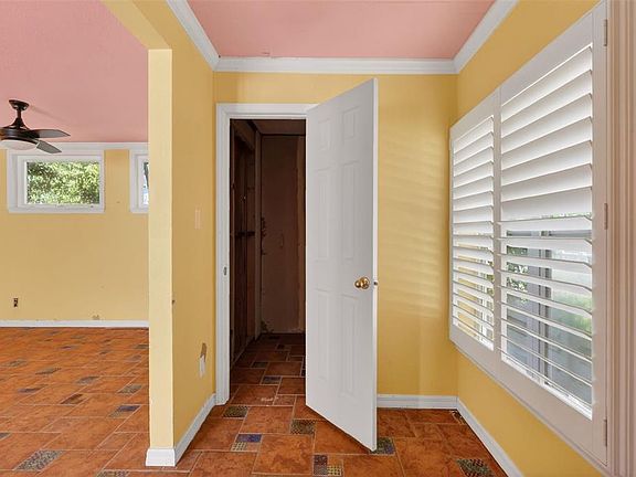 5th image of 339 N Clayton St