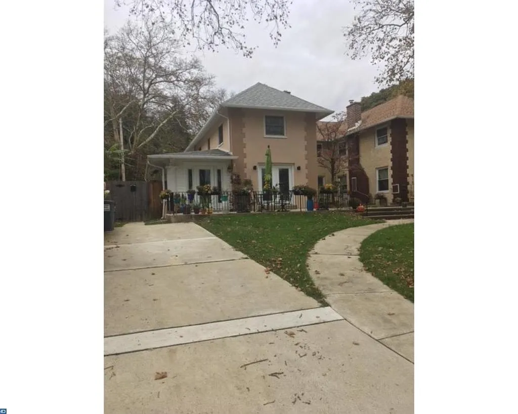 434 Carsonia Ave photo 1