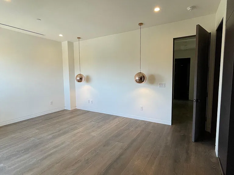 627 Indiana Ave — Photo 13