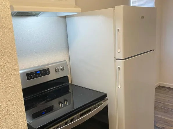 1321 W Swan St, Stephenville, TX