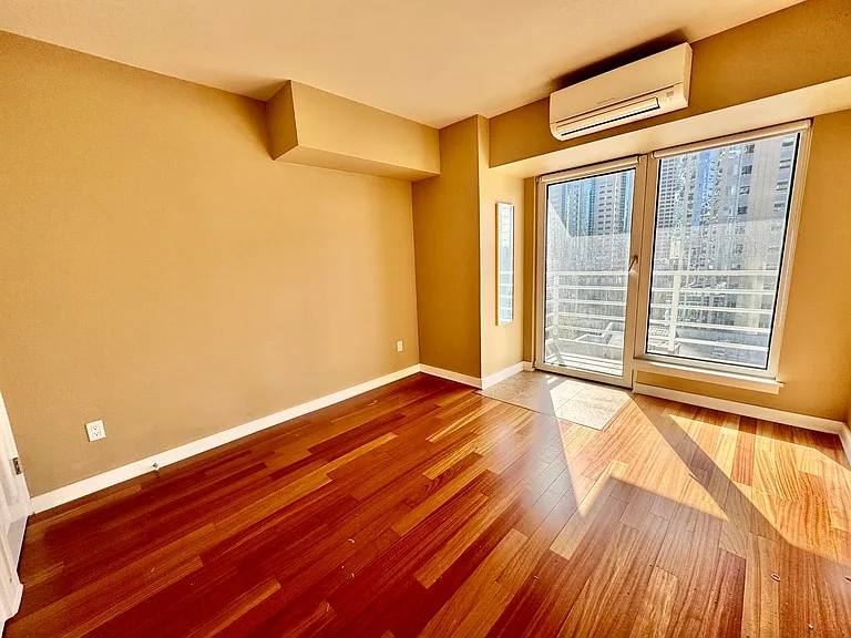 1415 2nd Ave #1009 — Photo 7