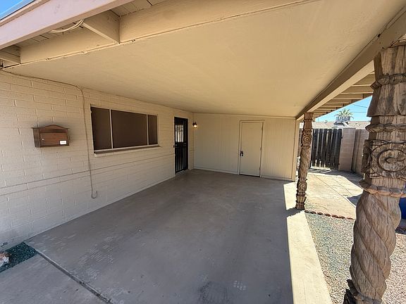 5th image of 325 E Continental Dr
