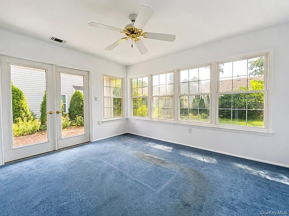 5th image of 6 Oakdale Court