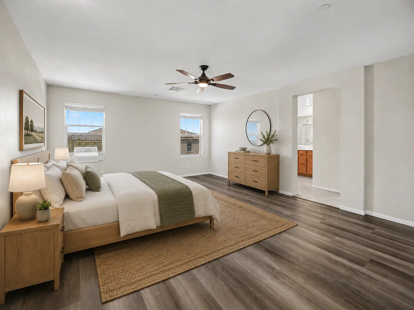 5 bed, 2.5 bath, 2467 sqft, $2,695 — Photo 3