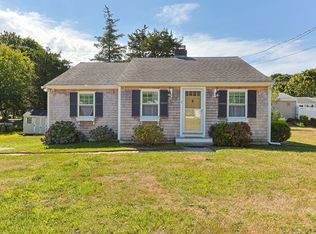 7 Spruce Dr, Bourne, MA 02532