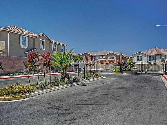 4th image of 1314 Crystal Hill Ln Unit 3