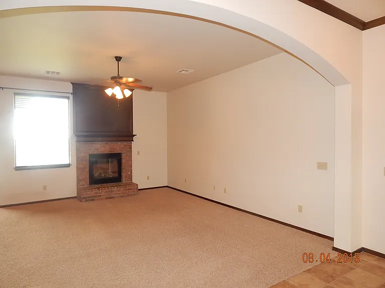 2324 NW 151st St — Photo 4
