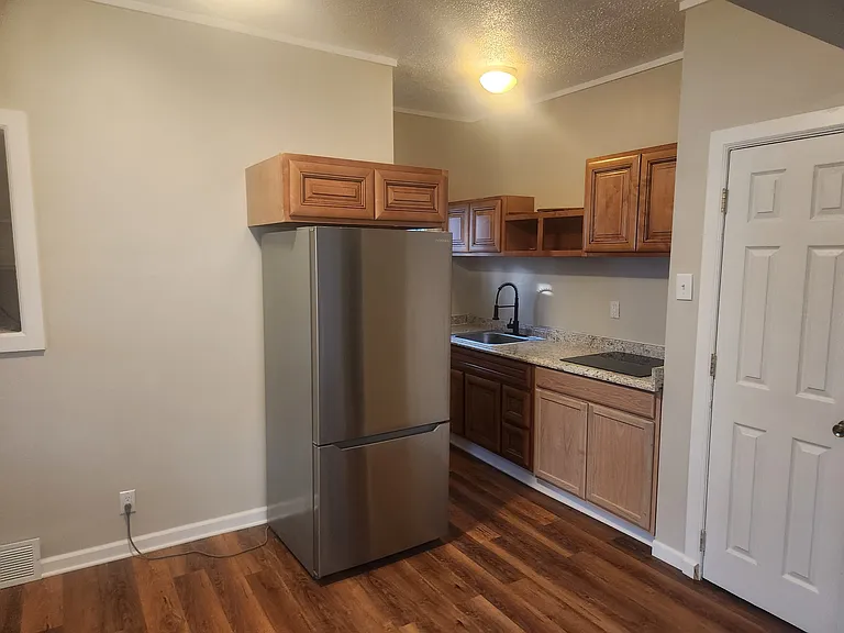 2411 S Shelby St #1 — Photo 16