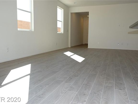5th image of 9166 Valley Betica Ave