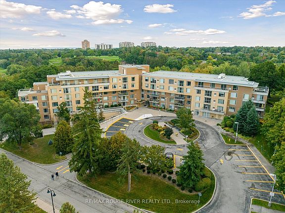 2nd image of 452 Scarborough Golf Club Rd #405