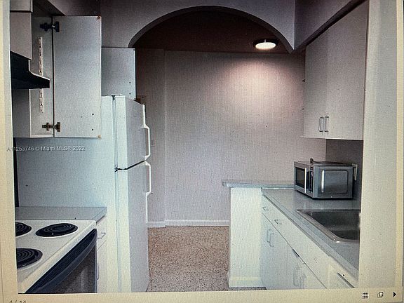 5th image of 420 NE 70th St #6941-1N