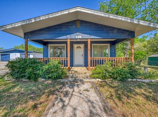 135 Euel Moore Dr, Kingsland, TX 78639