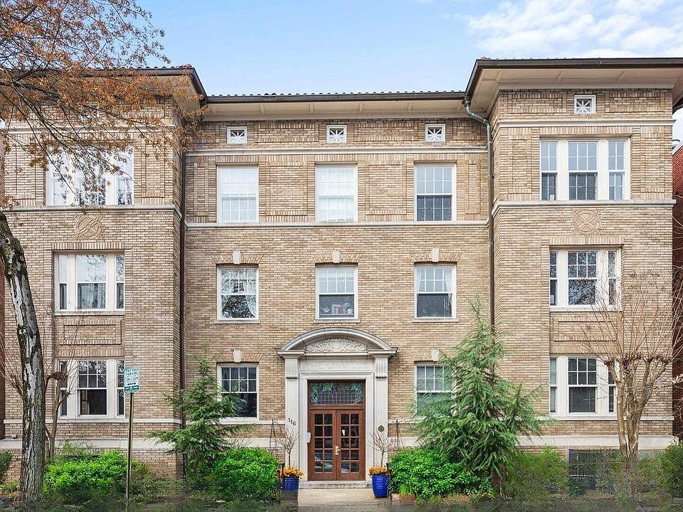 1st image of 116 6th St NE APT 105