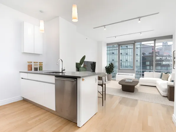 554 West 54th Street image 3 of 53