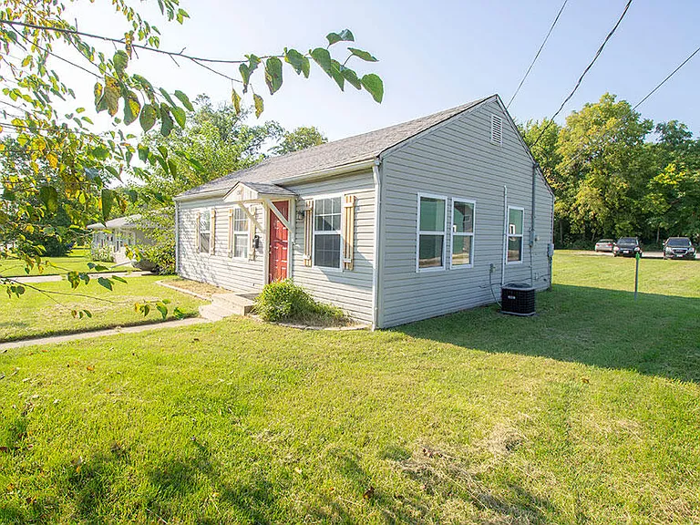 1507 W Worley St — Photo 26
