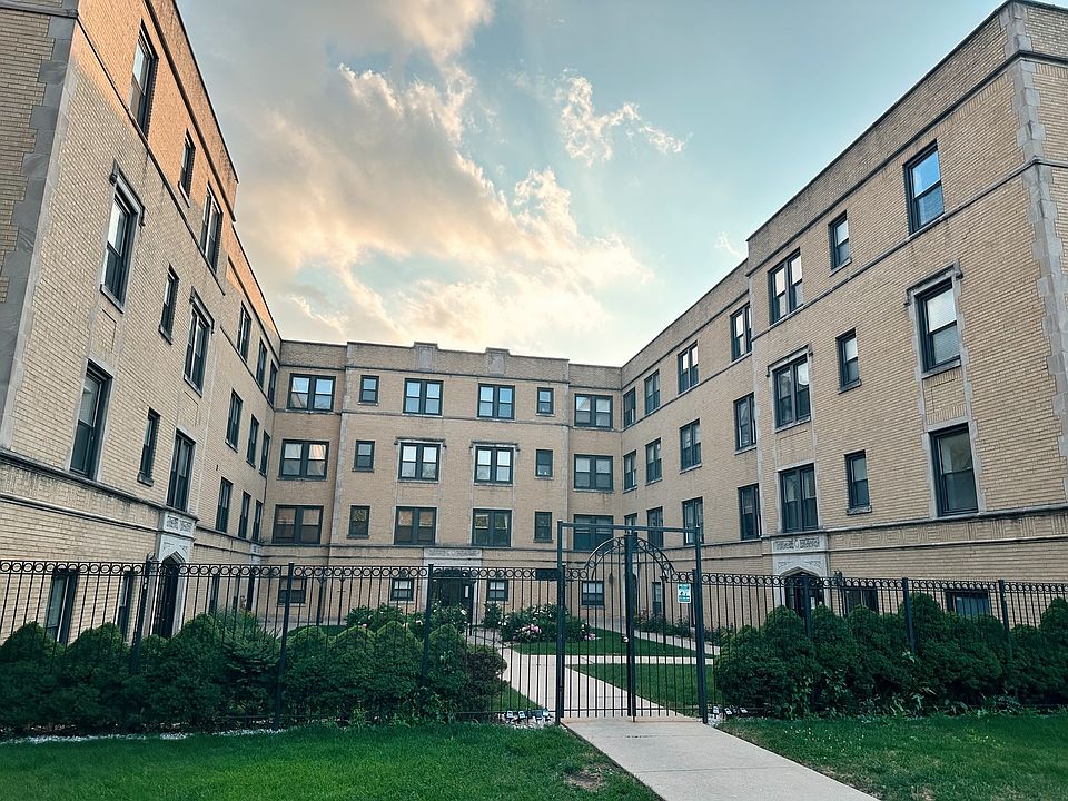 1st image of 5158 N Avers Ave APT 3E