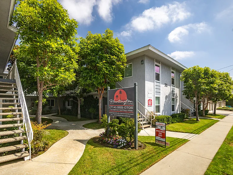 Huntington Knolls Apartment Home — Photo 7