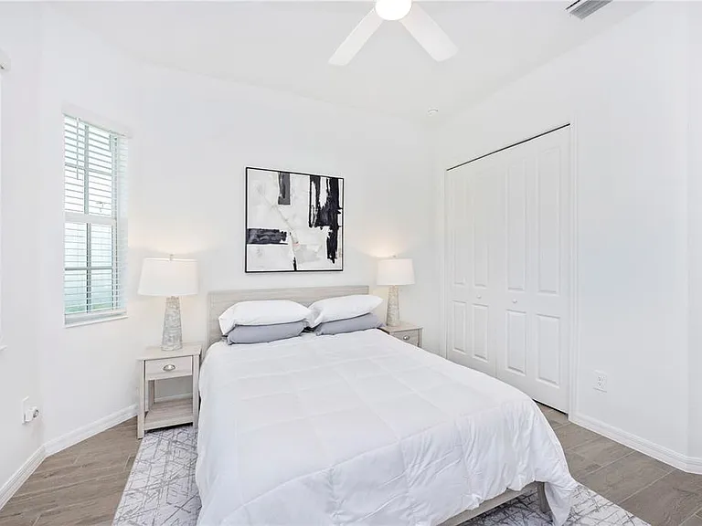 17662 Santorini Ct — Photo 31