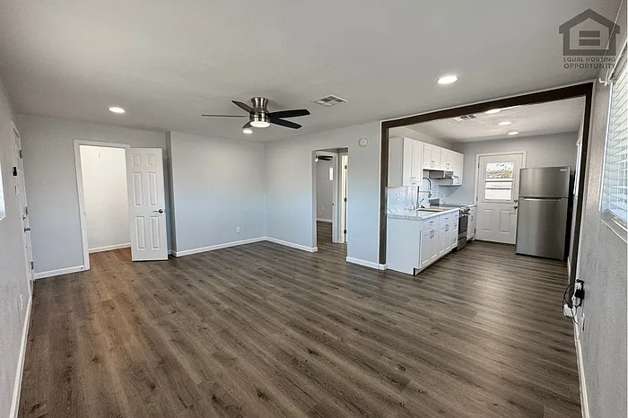 4933 E Willetta St #1 — Photo 12